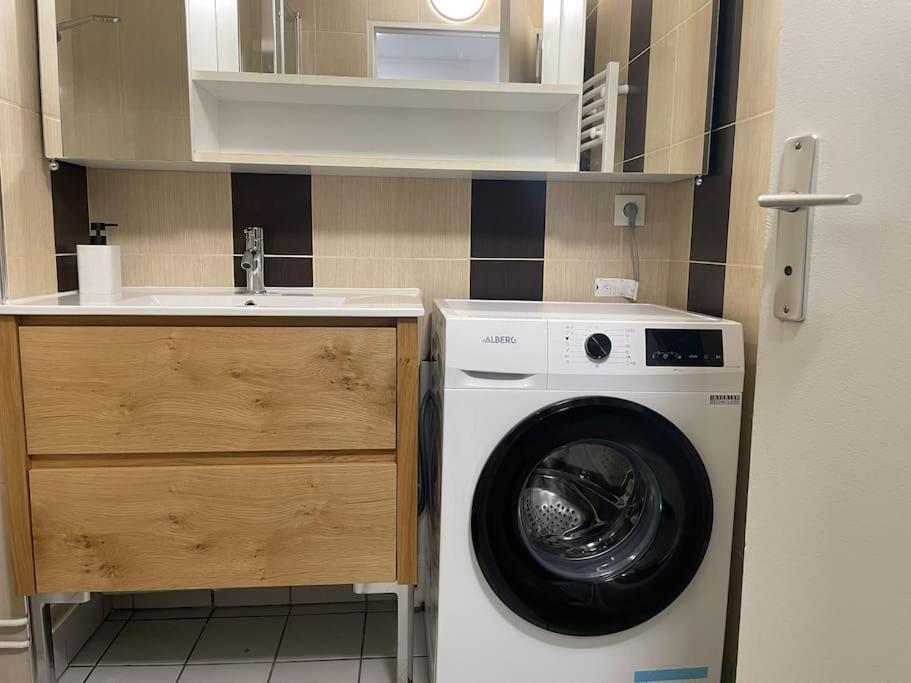 Appartement Cosy Proche Paris Le Bourget Exteriör bild